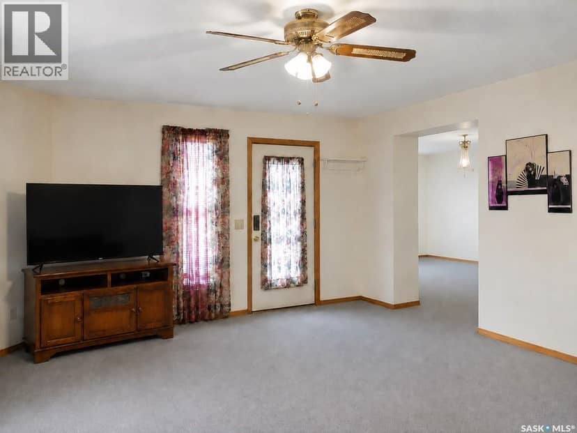 43 1st AVENUE NW, Preeceville, photo 8