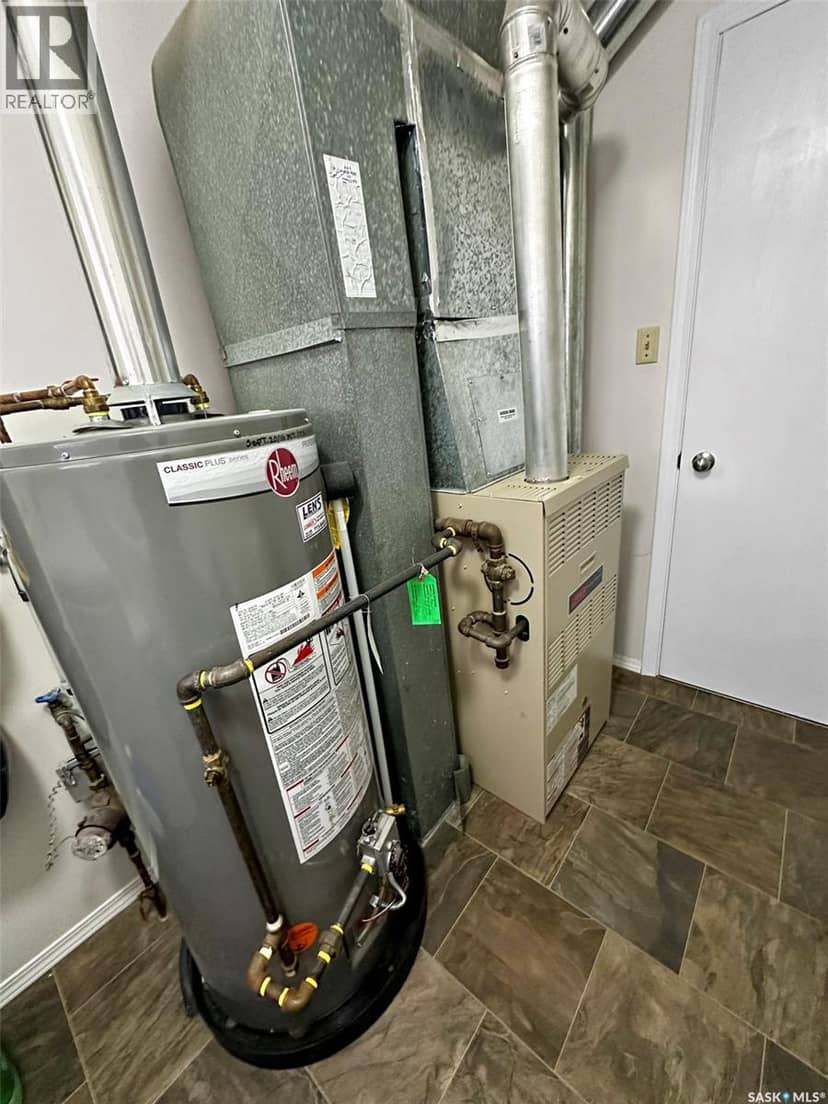510 Bray STREET E — photo 16 of 28