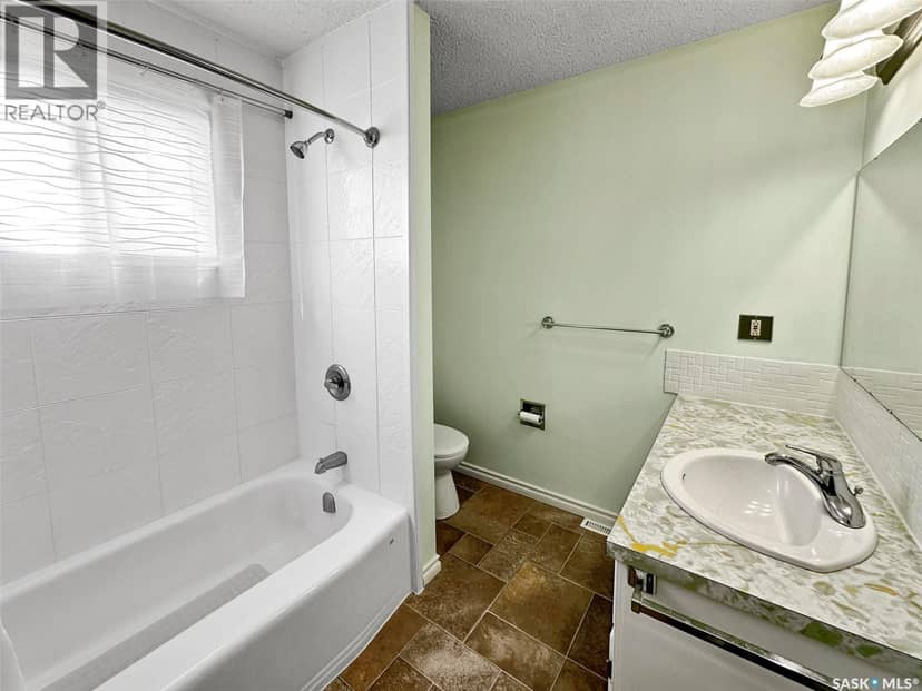 510 Bray STREET E — photo 21 of 28