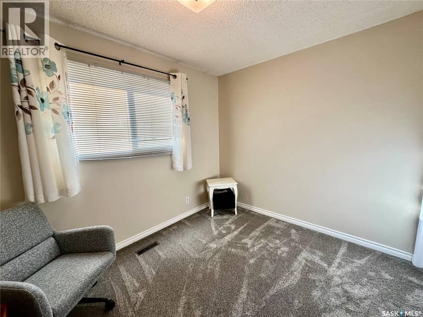 510 Bray STREET E — photo 23 of 28