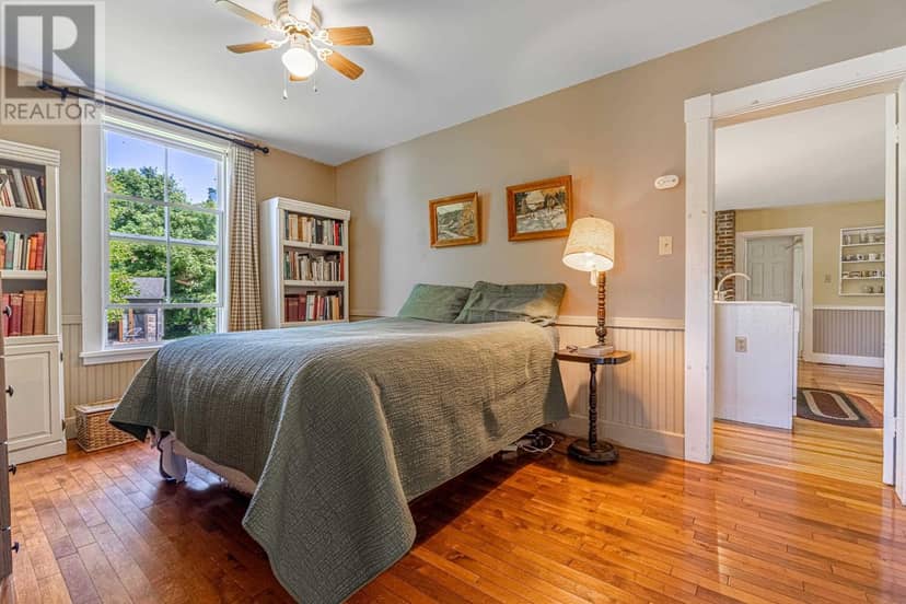 1327 Main Street — photo 27 of 40