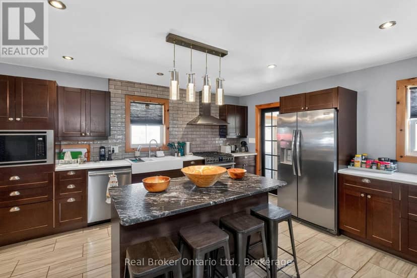 151 Main Street — photo 8 of 34