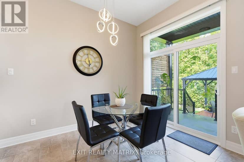 2208 Catherine Street — photo 18 of 40