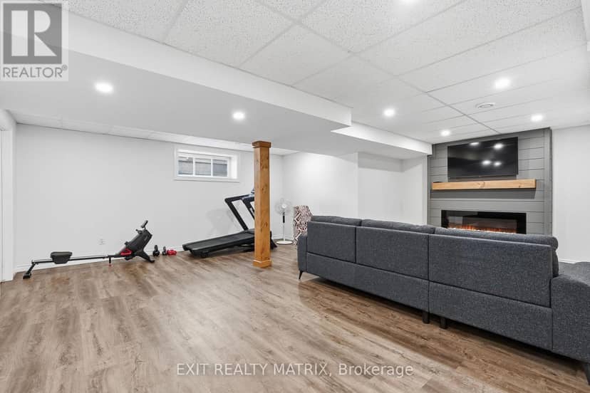2208 Catherine Street — photo 28 of 40