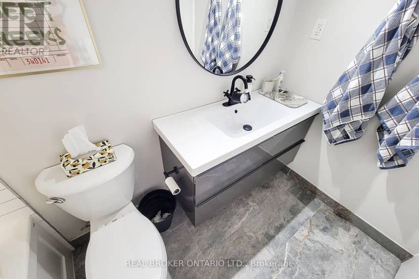 #202 - 120 Duke Street — photo 26 of 40
