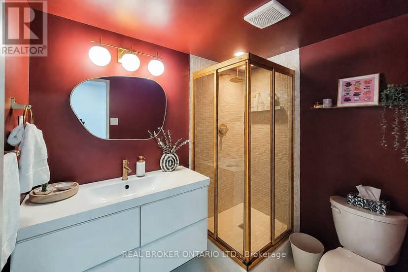 #202 - 120 Duke Street — photo 31 of 40