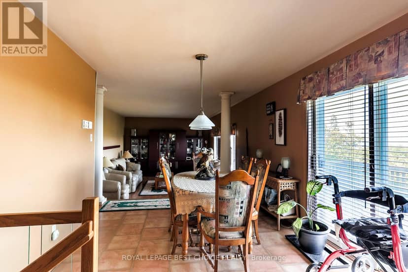 243 Lawlor Street — photo 9 of 31