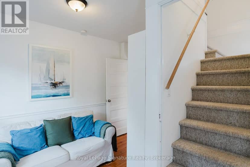 76 Trowbridge Street W — photo 24 of 31