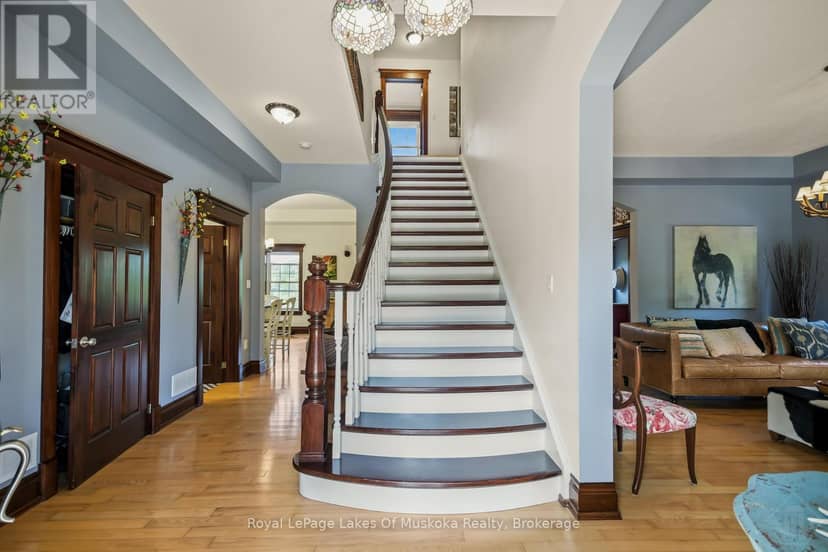 1039 Ziska Road — photo 5 of 40