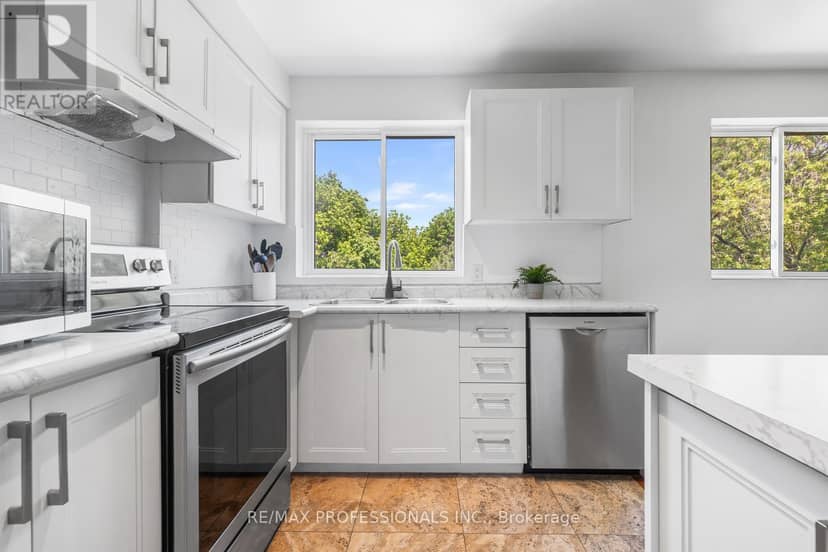 313 - 1275 Cornerbrook Place — photo 14 of 38