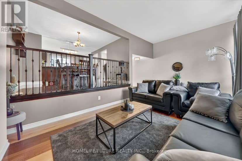 70 - 38 John Cabot Way — photo 15 of 36