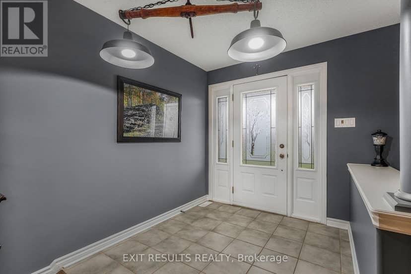 638 St Thomas Road E, Russell, photo 7