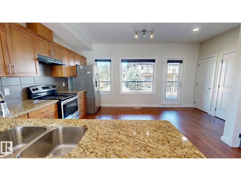 5833 Mullen PL NW, Edmonton, photo 5