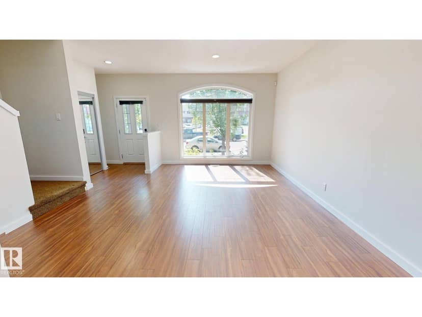 5833 Mullen PL NW, Edmonton, photo 3