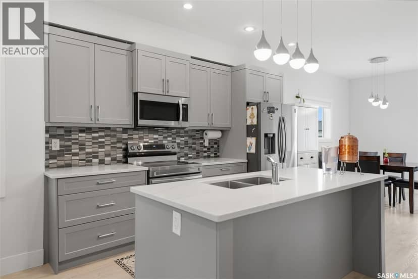 171 Thakur STREET — photo 10 of 40