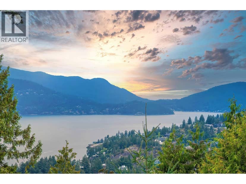 5343 MONTE BRE CRESCENT, West Vancouver
