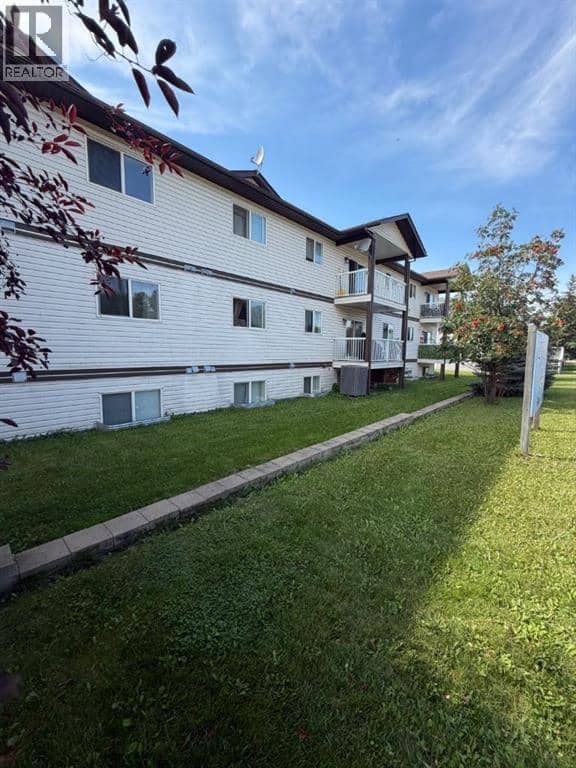 303, 9508 99 Street, Lac La Biche, photo 2