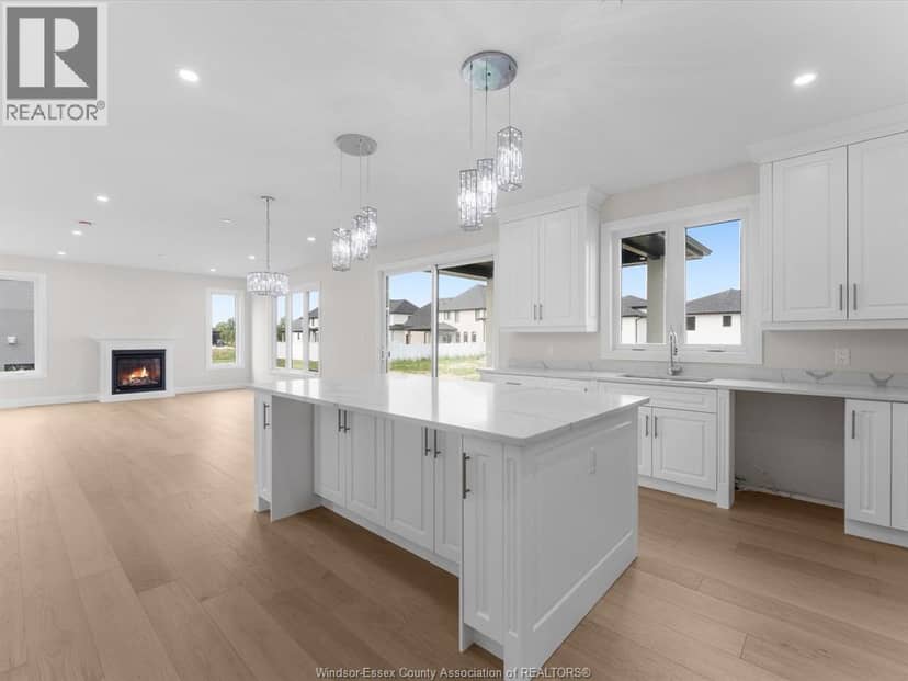 7350 Garnet Crescent — photo 14 of 40