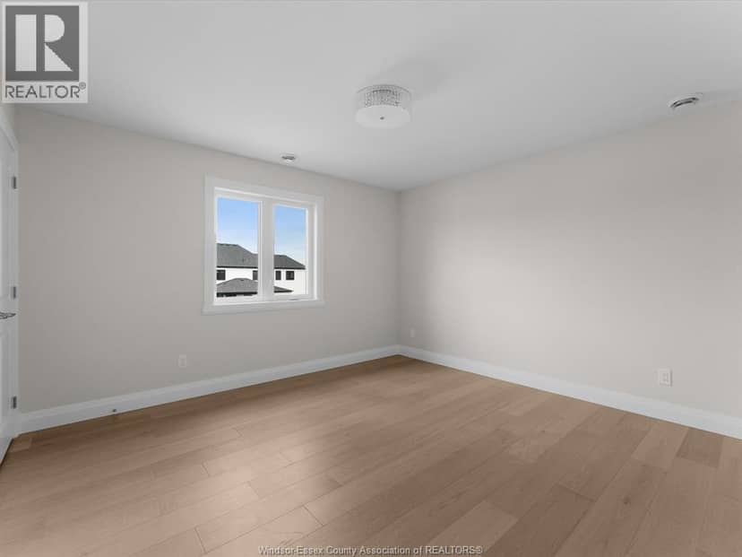 7350 Garnet Crescent — photo 34 of 40