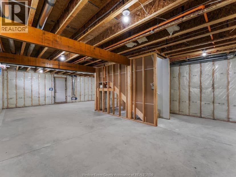 7350 Garnet Crescent — photo 35 of 40