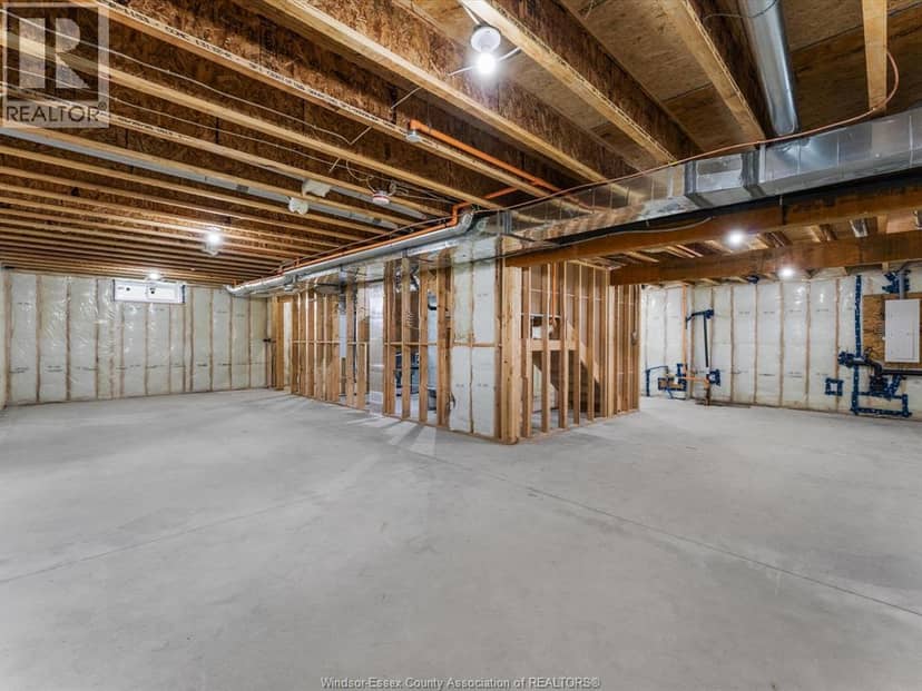 7350 Garnet Crescent — photo 36 of 40
