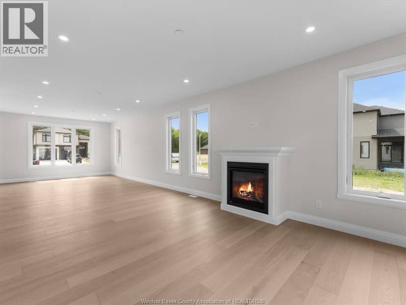 7350 Garnet Crescent — photo 9 of 40