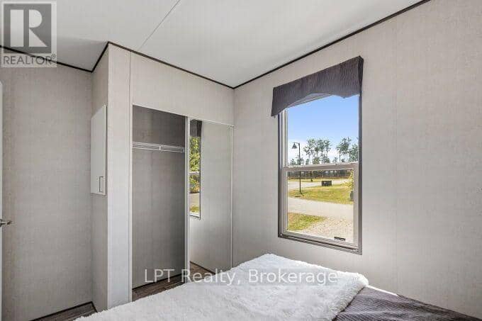 LBA047 - 1235 Villiers Line — photo 20 of 40