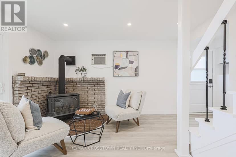 128 Moores Beach Road — photo 15 of 40