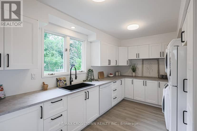 128 Moores Beach Road — photo 9 of 40
