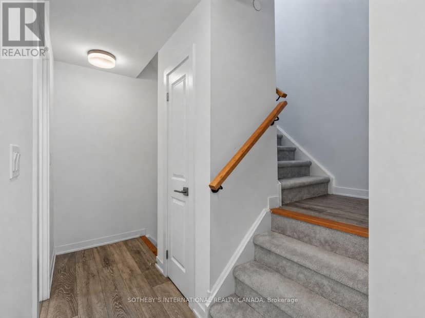 4 - 4017 Hickory Drive — photo 20 of 31