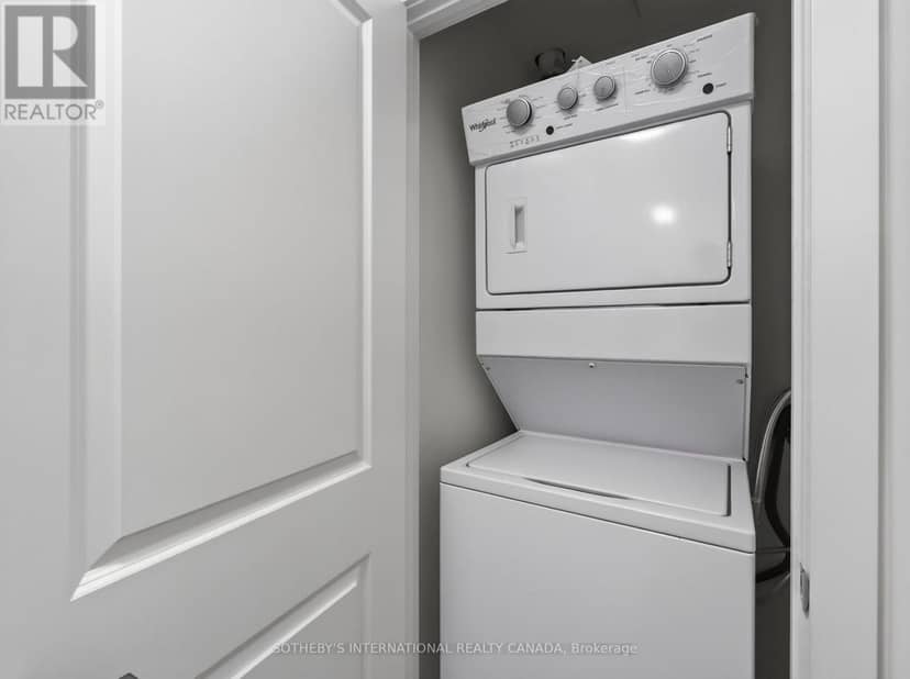 4 - 4017 Hickory Drive — photo 29 of 31
