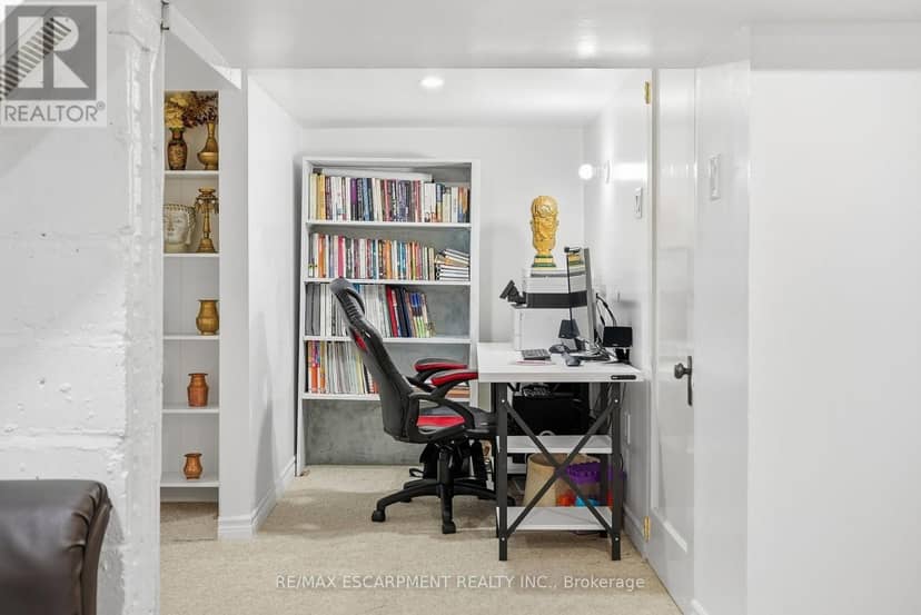 127 Park Row N — photo 19 of 30