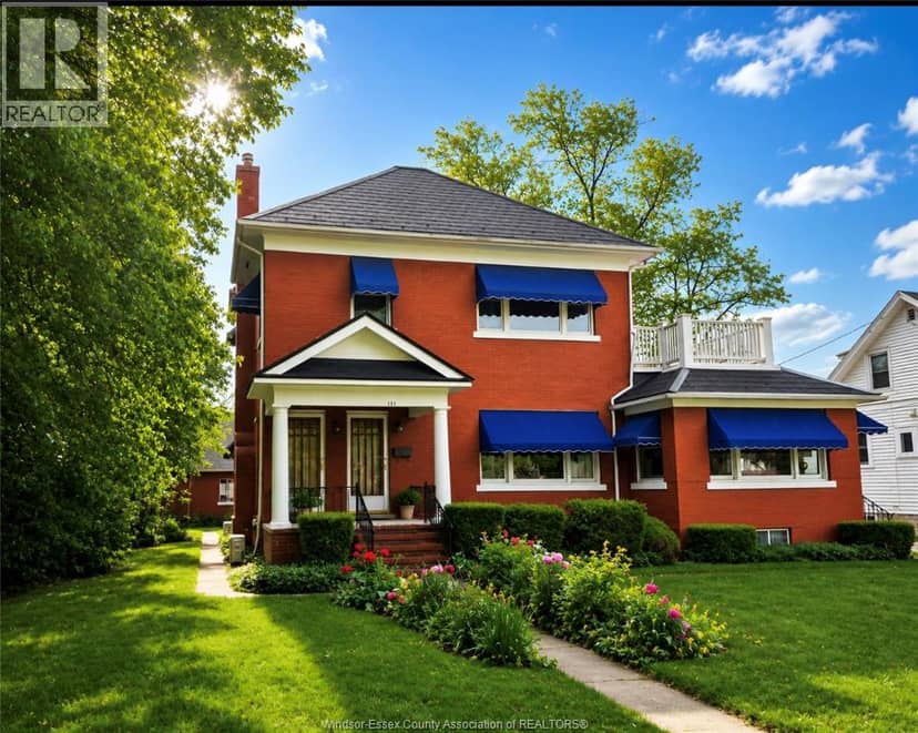 121 DIVISION STREET South, Kingsville