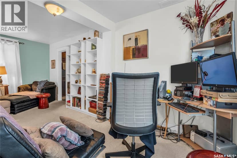 2128 Reynolds STREET — photo 15 of 39