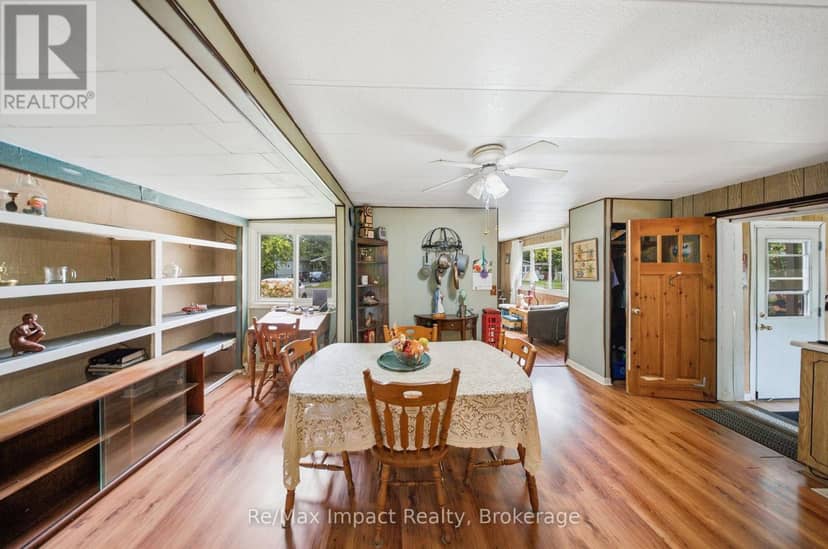 39 Hillview Drive — photo 16 of 18