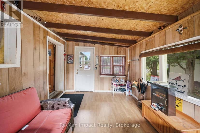 39 Hillview Drive — photo 18 of 18