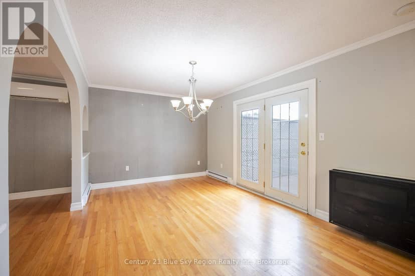 29 Carriage Crescent — photo 10 of 40