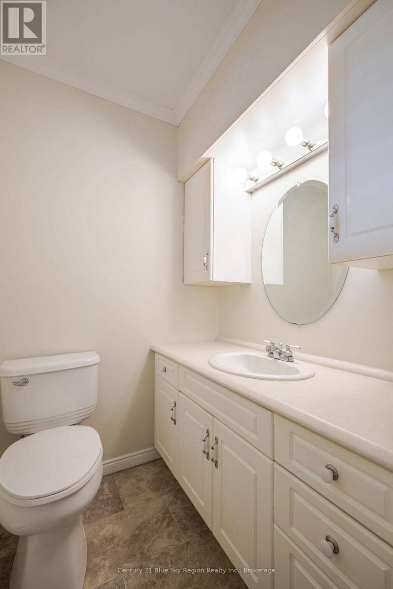 29 Carriage Crescent — photo 18 of 40