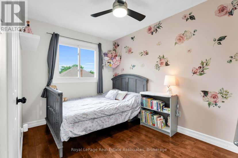 22 McCullough Crescent — photo 21 of 30