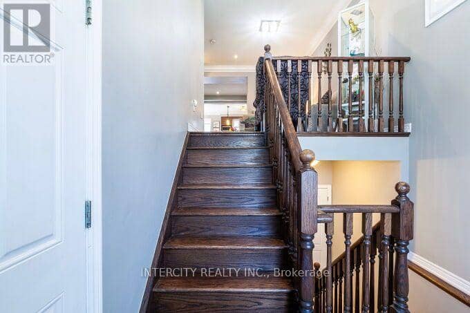 52 McPherson Road — photo 5 of 40