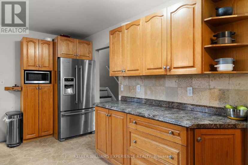 27 Rustic Crescent — photo 13 of 27