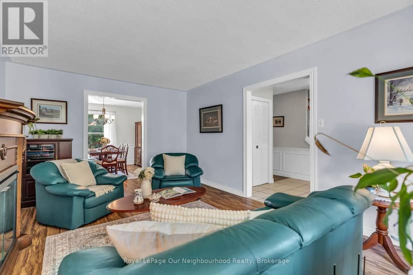 67 Bartlett Crescent — photo 10 of 40