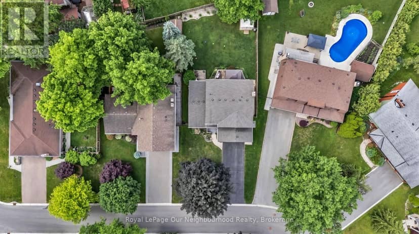 67 Bartlett Crescent — photo 4 of 40