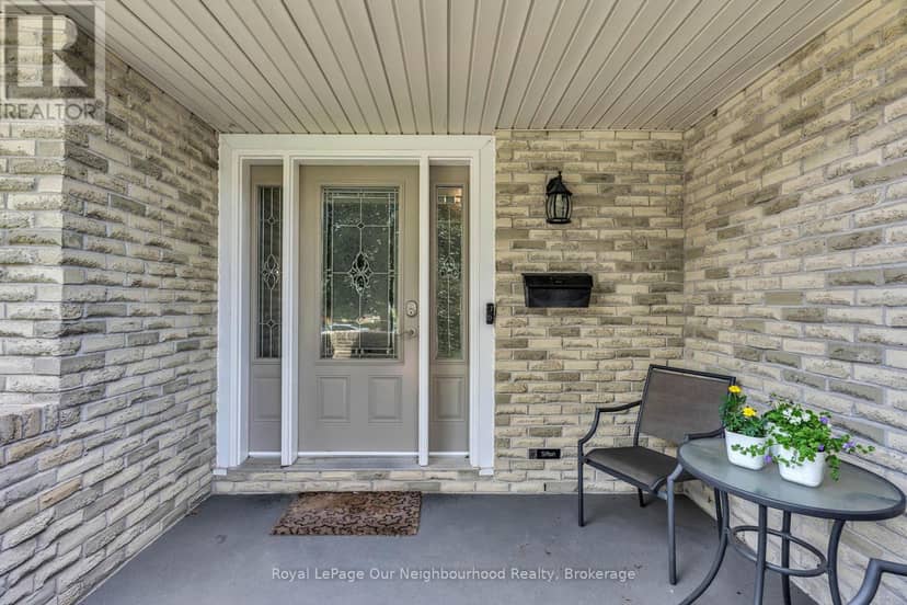 67 Bartlett Crescent — photo 5 of 40