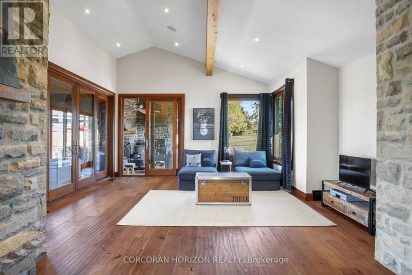 1546 Maryhill Road — photo 18 of 40