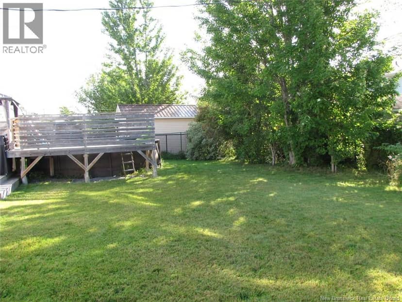 44 Greenhaven Drive — photo 11 of 34