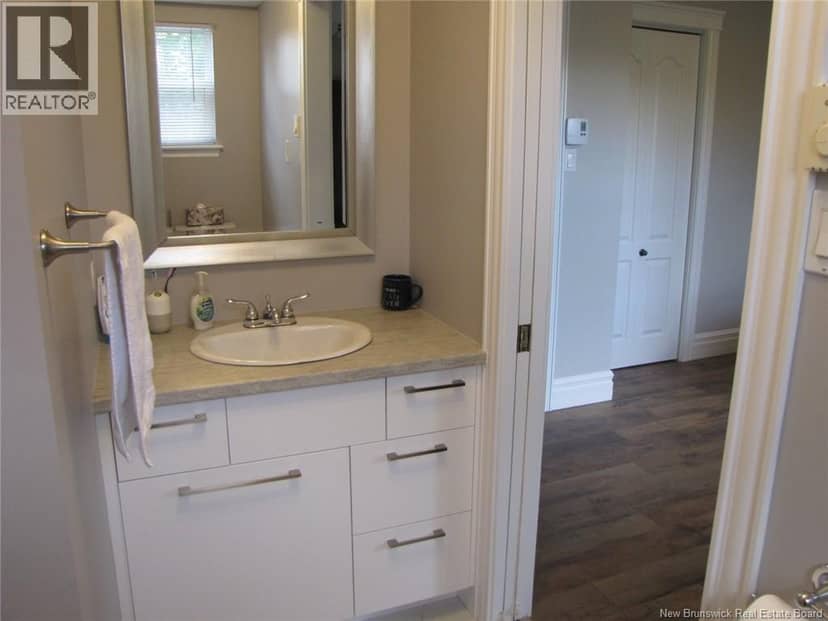44 Greenhaven Drive — photo 24 of 34