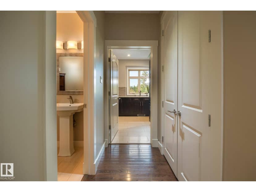 211 Aspen DR — photo 26 of 40
