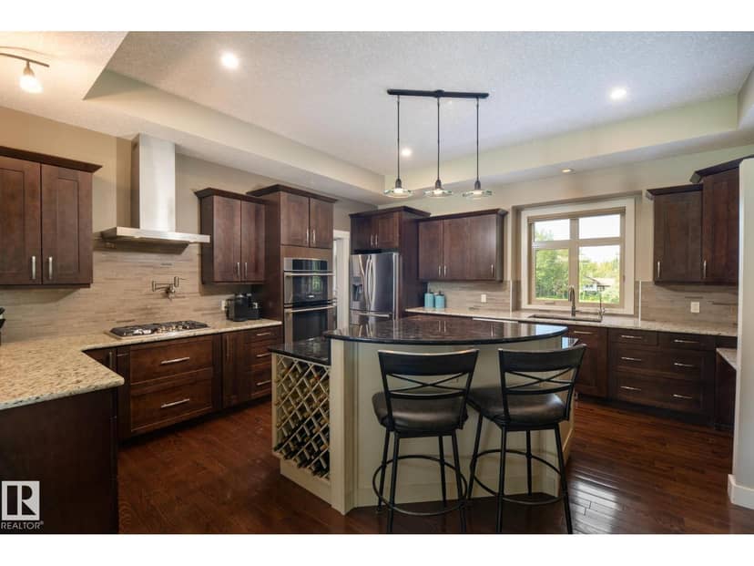 211 Aspen DR — photo 12 of 40