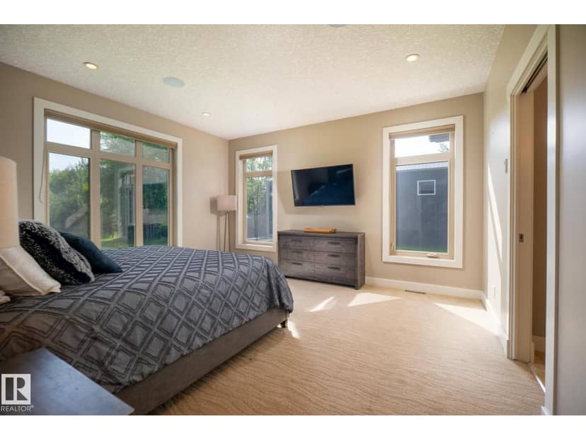 211 Aspen DR — photo 20 of 40